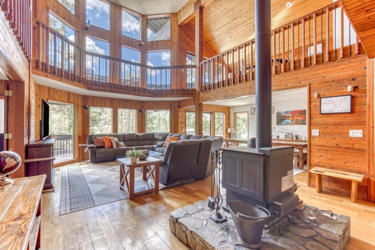 Great Blue Lodge - Spacious Ski Lodge, Hot Tub, Sauna, Game Room & More Government Camp Luaran gambar