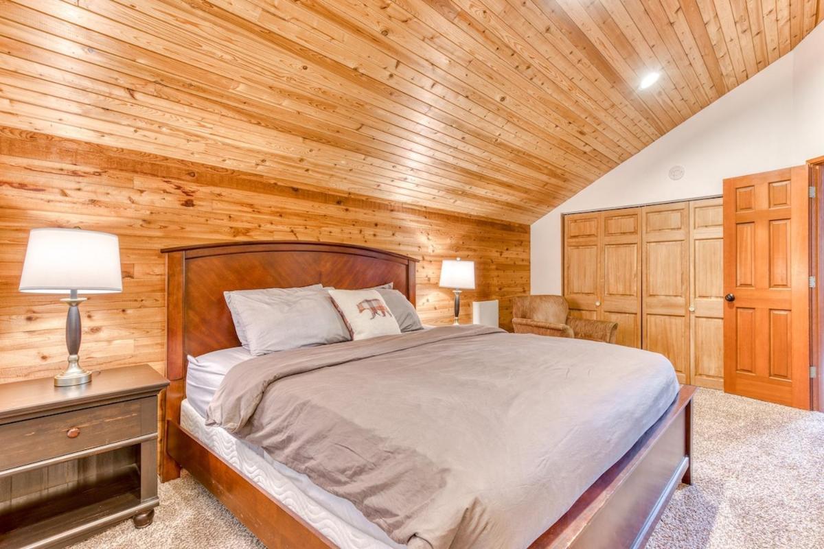 Great Blue Lodge - Spacious Ski Lodge, Hot Tub, Sauna, Game Room & More Government Camp Luaran gambar