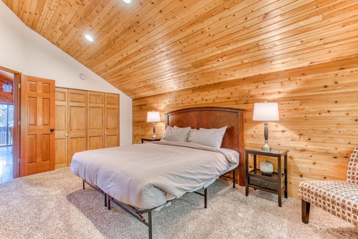 Great Blue Lodge - Spacious Ski Lodge, Hot Tub, Sauna, Game Room & More Government Camp Luaran gambar