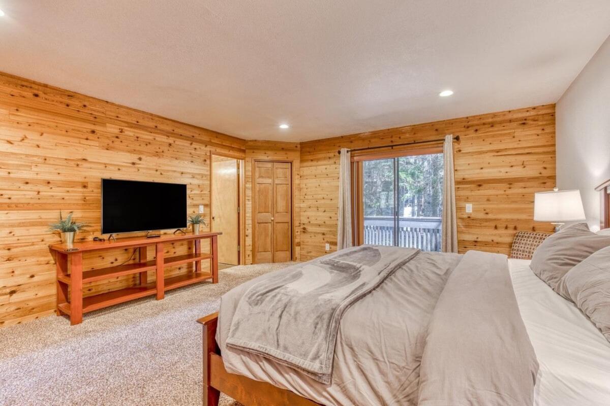 Great Blue Lodge - Spacious Ski Lodge, Hot Tub, Sauna, Game Room & More Government Camp Luaran gambar