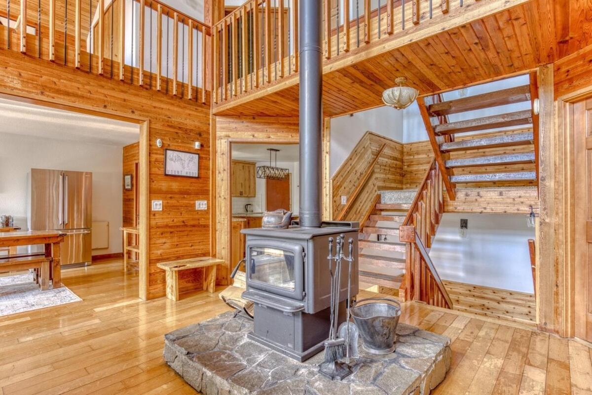 Great Blue Lodge - Spacious Ski Lodge, Hot Tub, Sauna, Game Room & More Government Camp Luaran gambar
